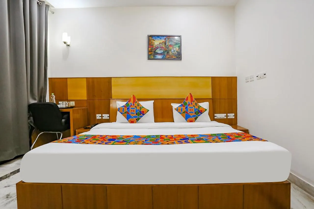 Hotel Oyo Townhouse 1095 Birdhouse Gurgaon 3*,  India