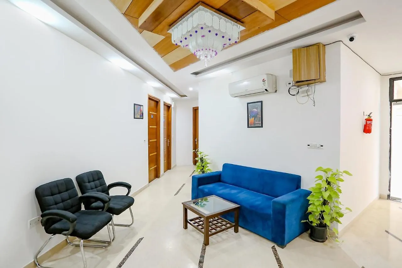 Hotel Oyo Townhouse 1095 Birdhouse Gurgaon