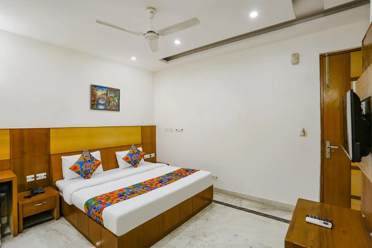 Hotel Oyo Townhouse 1095 Birdhouse Gurgaon